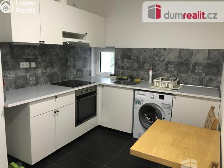 Pronájem bytu 1+KK Praha 14, Pilská č. 7