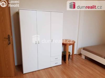 Pronájem bytu 1+KK Praha 8, Zenklova č. 3