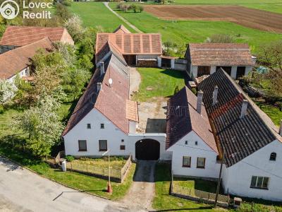 Prodej zemědělské usedlosti Krasonice č. 1