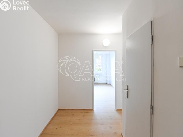 Rent apartment 2+KK Praha, Famfulíkova 1135/10 č. 15