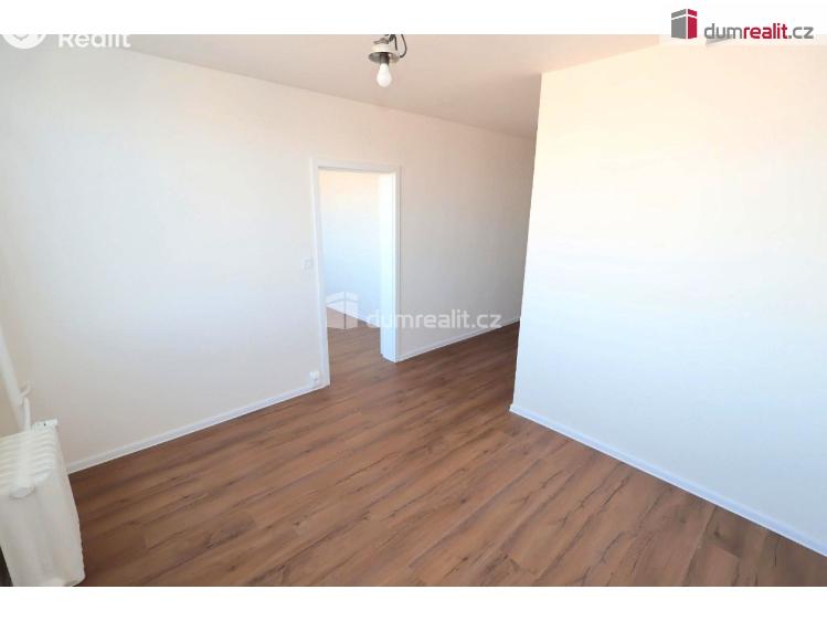 Prodej bytu 3+1 Praha 10, Jabloňová č. 27