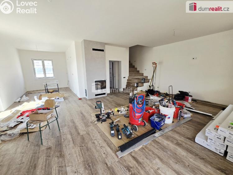 Prodej rodinného domu Polerady č. 15