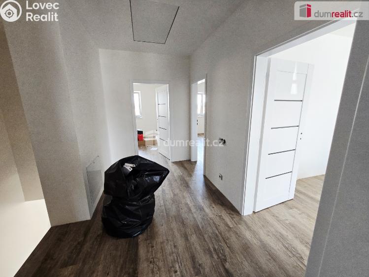 Prodej rodinného domu Polerady č. 18