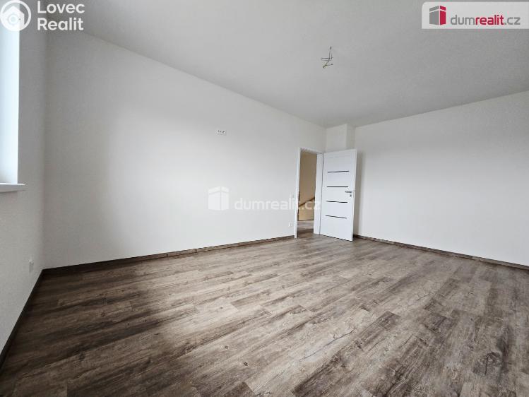 Prodej rodinného domu Polerady č. 24