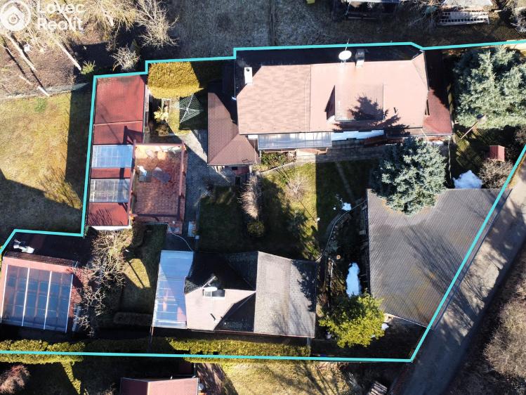 Продаж сімейного будинку Černovice, Husovy sady 465 č. 2