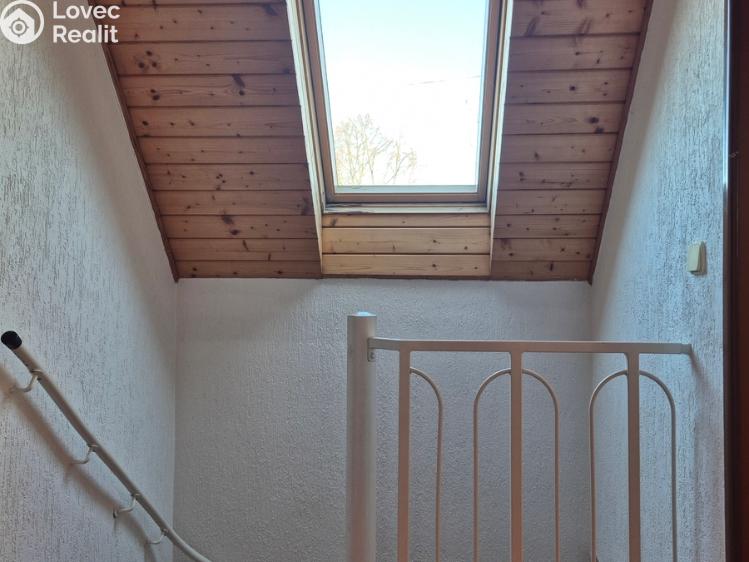 Продаж сімейного будинку Černovice, Husovy sady 465 č. 13