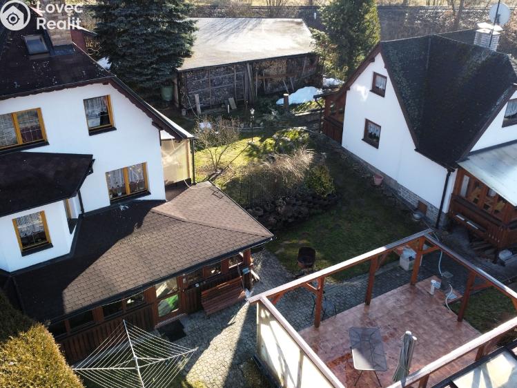 Продаж сімейного будинку Černovice, Husovy sady 465 č. 39