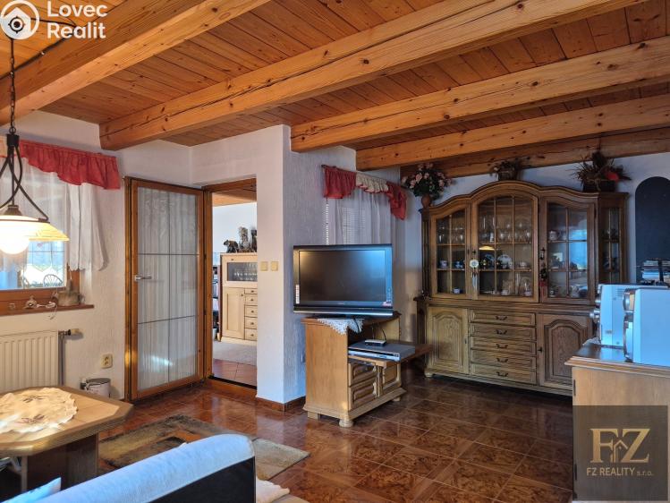 Prodej rodinného domu Černovice, Husovy sady 465 č. 9