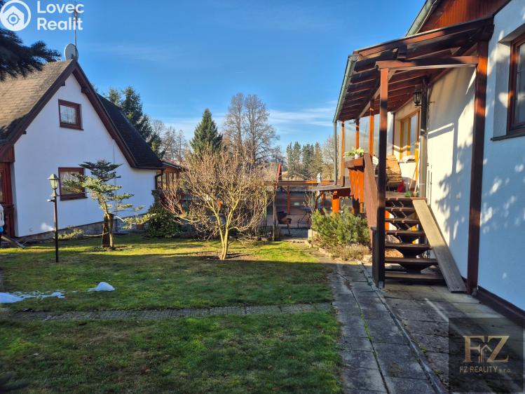 Prodej rodinného domu Černovice, Husovy sady 465 č. 23