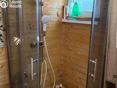 Sale hut Velký Bor č. 4