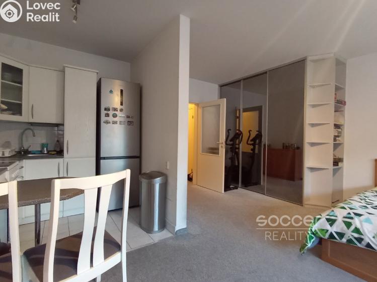 Pronájem bytu 1+KK Praha, Randova č. 9