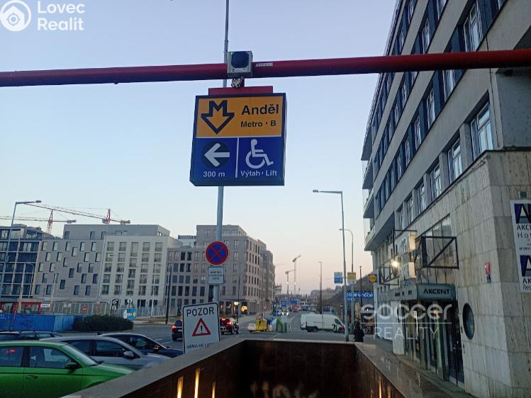 Pronájem bytu 1+KK Praha, Randova č. 13