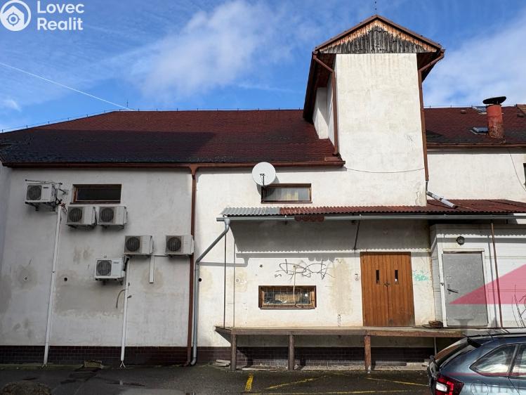 Prodej obchodního prostoru Sušice, náměstí Svobody 143 č. 9