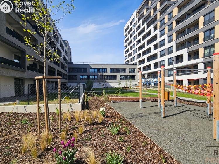 Pronájem bytu 1+KK Praha, Poděbradská 206/57 č. 1