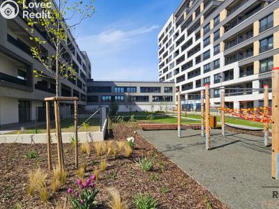 Pronájem bytu 1+KK Praha, Poděbradská č. 1