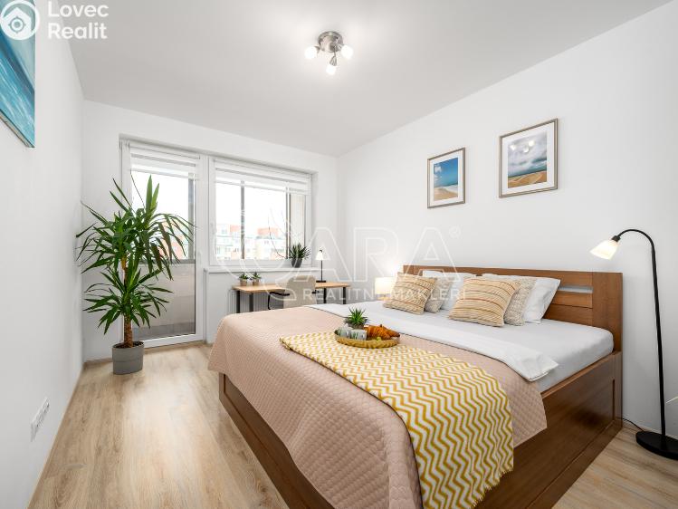 Prodej bytu 2+KK Praha, Tupolevova 506 č. 8