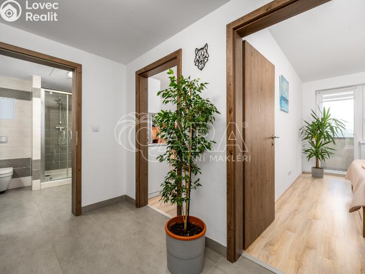 Prodej bytu 2+KK Praha, Tupolevova 506 č. 16