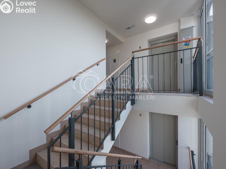 Prodej bytu 2+KK Praha, Tupolevova 506 č. 19