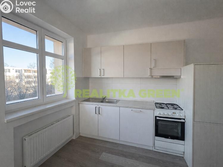 Pronájem kanceláře Zlín, Ševcovská 3667 č. 13