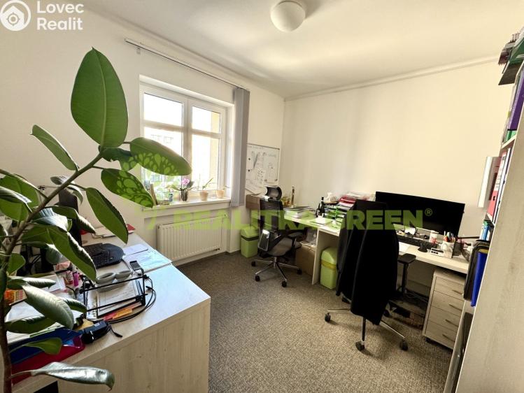 Оренда офісного приміщення Zlín, Ševcovská 3667 č. 13