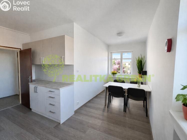 Аренда офисного помещения Zlín, Ševcovská 3667 č. 16