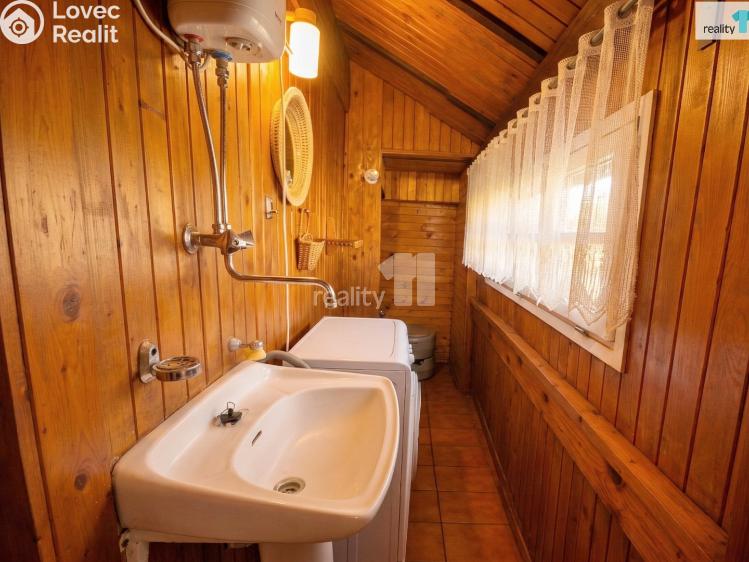 Prodej chalupy Benešov u Semil č. 18