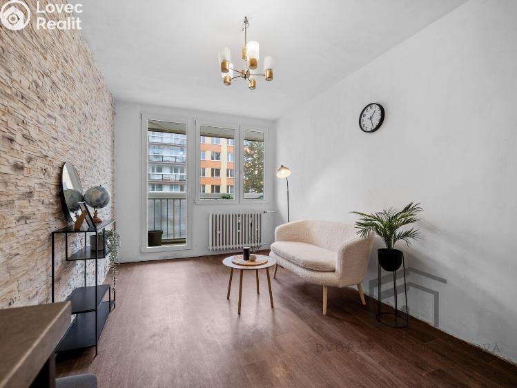 Prodej bytu 2+KK Praha, Zápasnická 879/7 č. 2