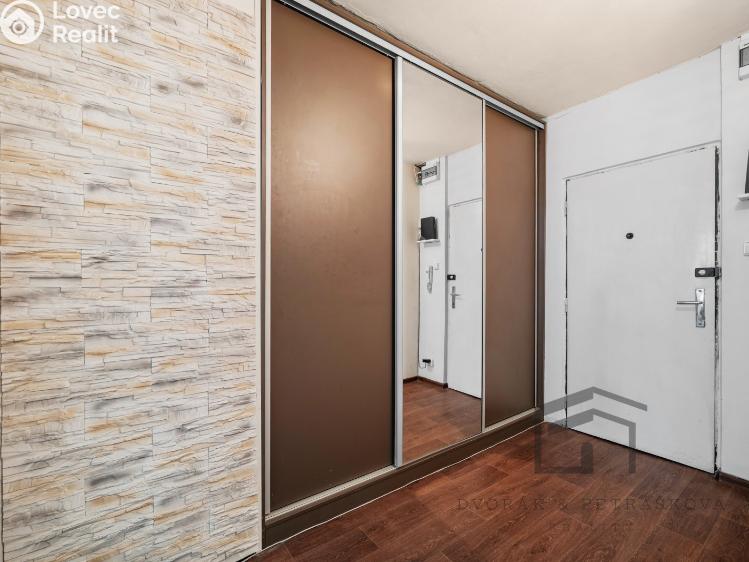 Prodej bytu 2+KK Praha, Zápasnická 879/7 č. 13