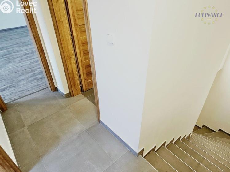 Prodej bytu 3+1 Kralupy nad Vltavou, Marie Majerové 474 č. 25