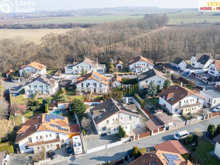 Prodej rodinného domu Jesenice, Šeříková č. 5