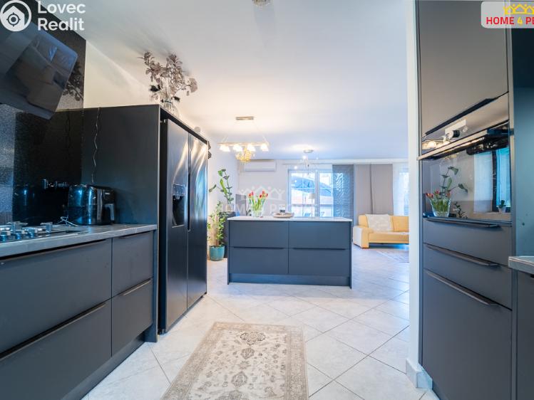 Prodej rodinného domu Jesenice, Šeříková č. 11