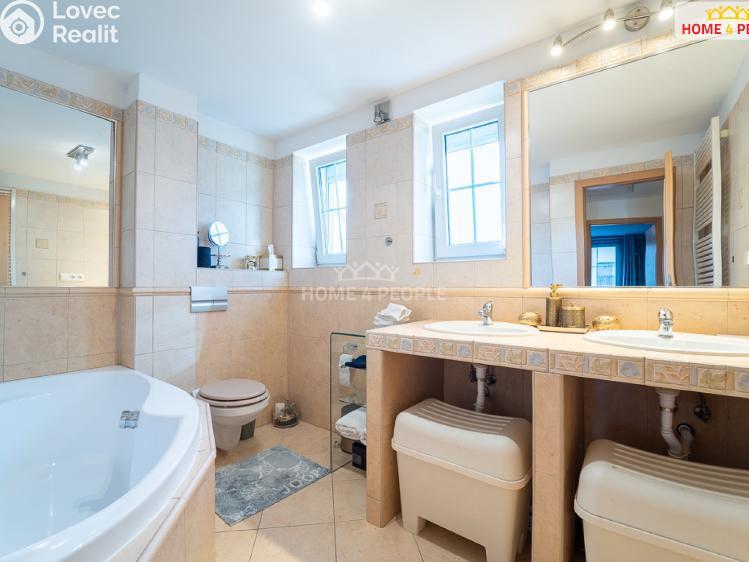 Prodej rodinného domu Jesenice, Šeříková č. 18