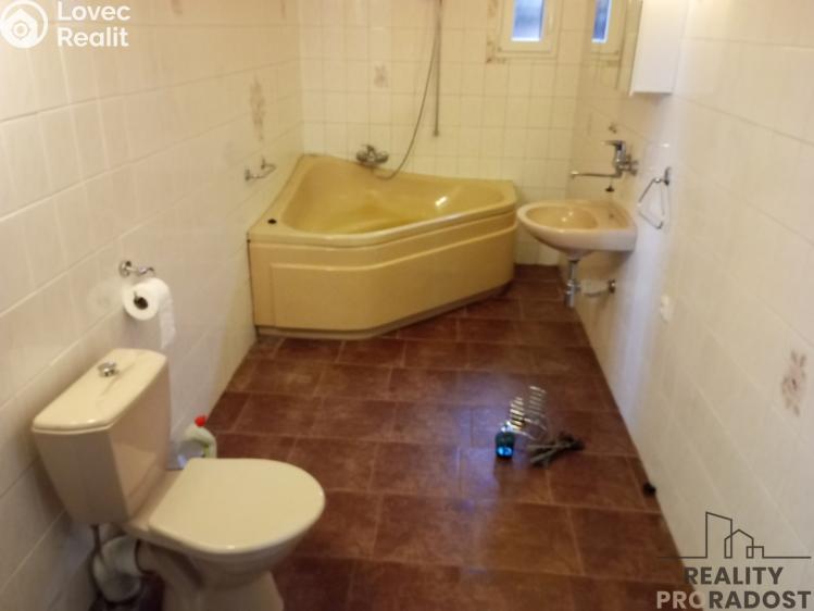Pronájem rodinného domu Mšecké Žehrovice č. 10