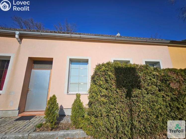 Pronájem bytu 1+KK Milovice č. 2