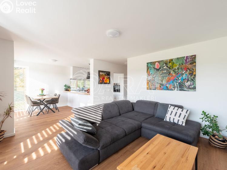 Prodej rodinného domu Babice, Starobabická 519 č. 2