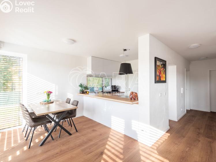 Prodej rodinného domu Babice, Starobabická 519 č. 7