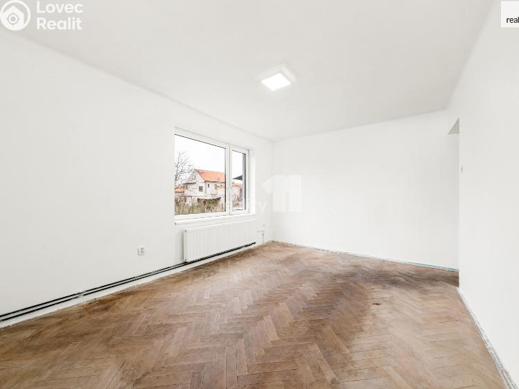 Prodej bytu 3+1 Veltruby, Bytovky č. 11