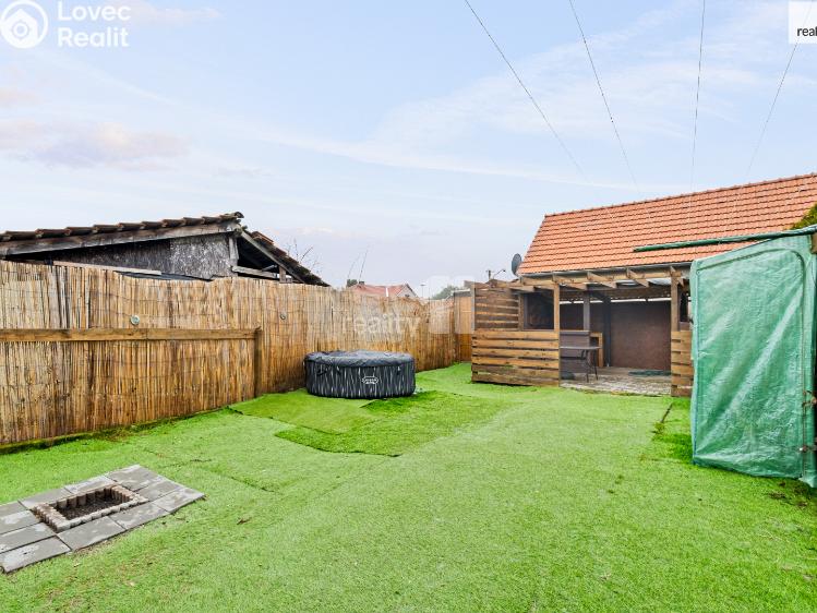 Prodej bytu 3+1 Veltruby, Bytovky č. 17