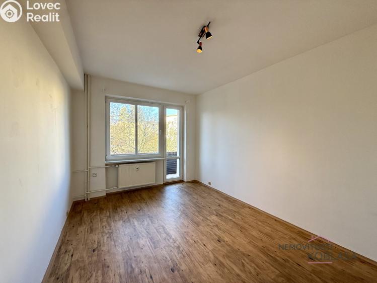 Pronájem bytu 2+1 Chomutov, Sluneční č. 9