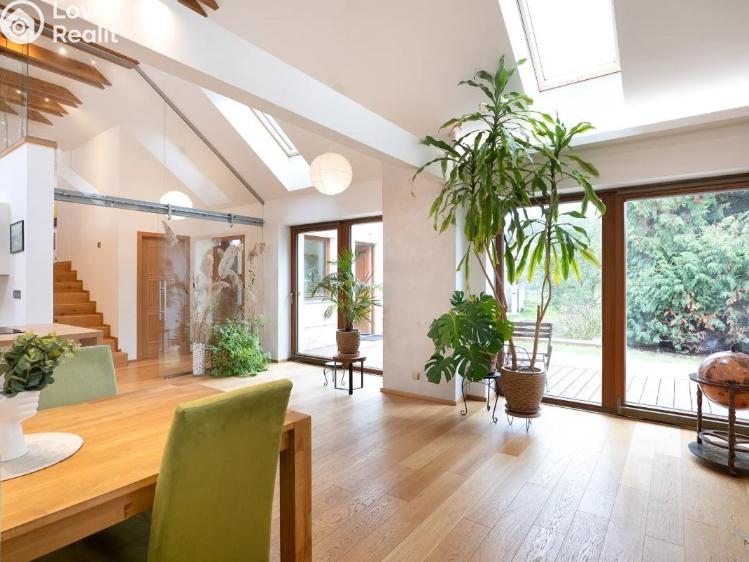 Prodej rodinného domu Praha, Hodějovská č. 4