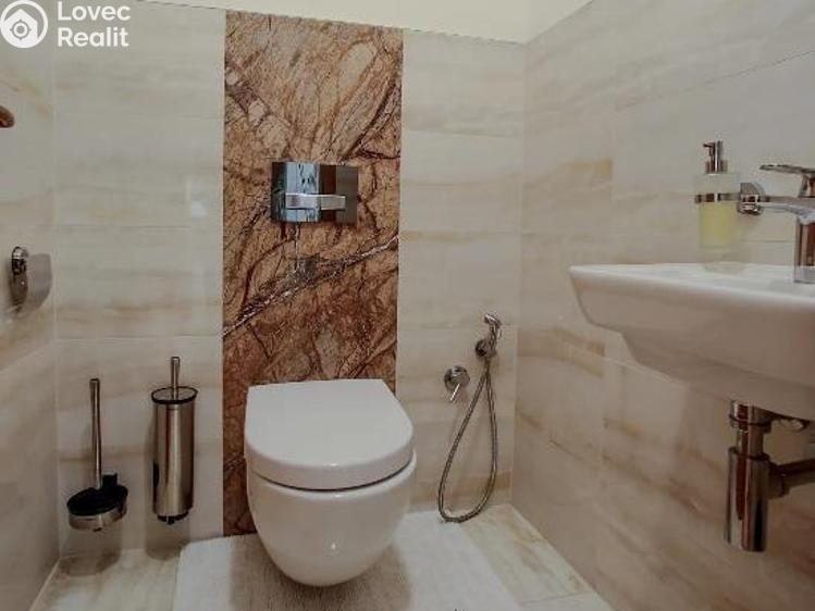 Prodej rodinného domu Praha, Hodějovská č. 17