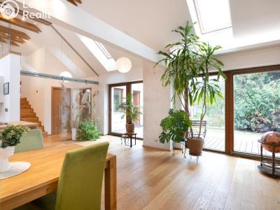 Prodej rodinného domu Praha, Hodějovská č. 4