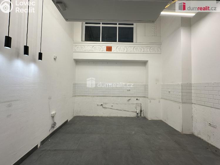 Pronájem obchodního prostoru Brno, Nádražní č. 3