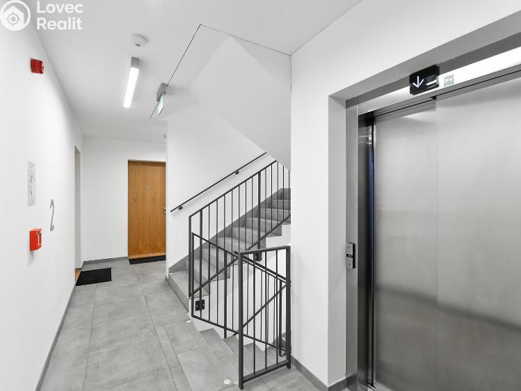 Аренда квартиры 1+KK Praha, Kobrova 3331/1 č. 37