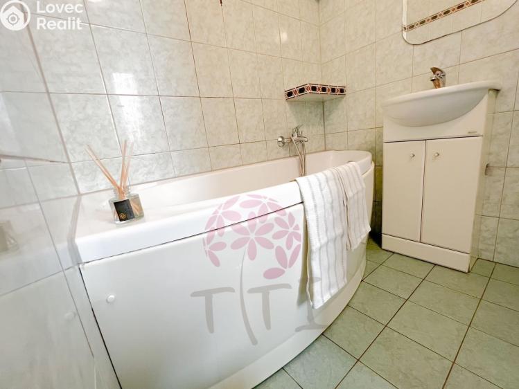 Rent apartment 3+1 Praha, Chlebovická 494 č. 7