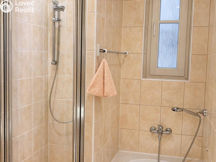 Prodej bytu 2+1 Praha, Tusarova č. 8