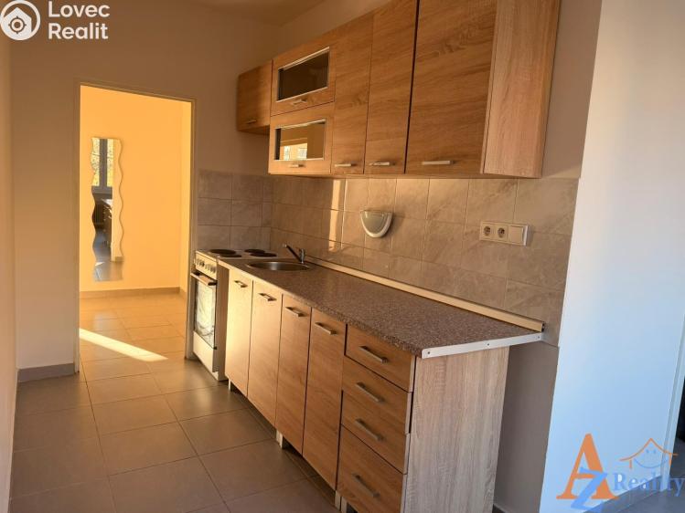 Pronájem bytu 2+1 Chomutov, Jirkovská č. 2