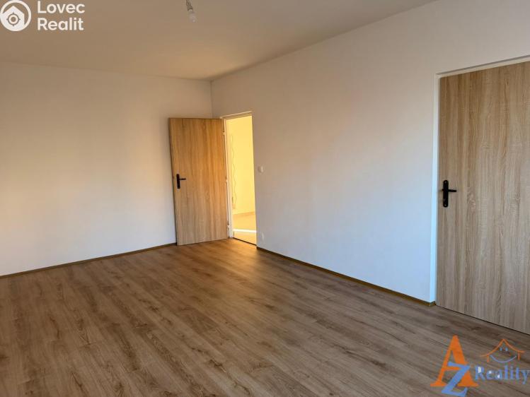 Pronájem bytu 2+1 Chomutov, Jirkovská č. 4