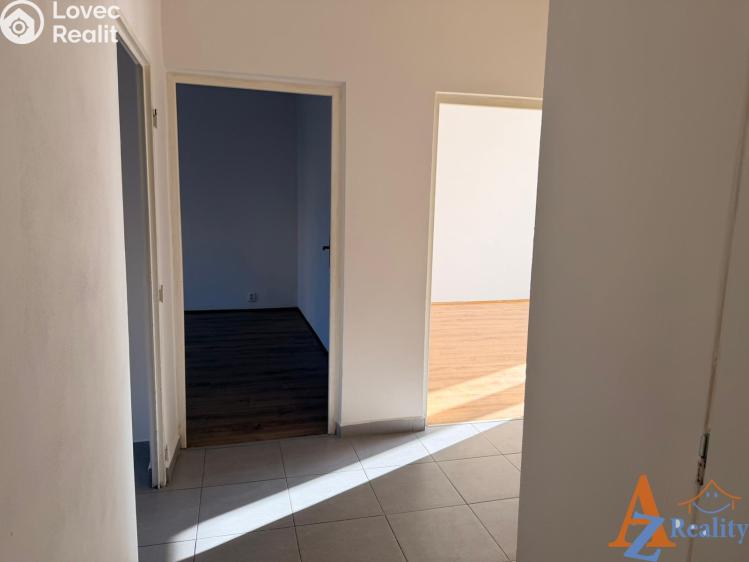 Pronájem bytu 2+1 Chomutov, Jirkovská č. 6