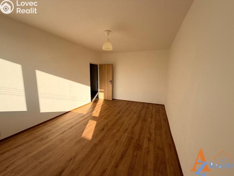 Pronájem bytu 2+1 Chomutov, Jirkovská č. 10